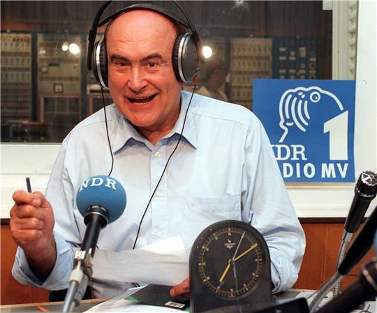 Sportreporterlegende Heinz Florian Oertel ist gestorben.