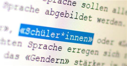 «Sprache befindet sich in einem ständigen Wandel. Das muss sich auch im schulischen Unterricht abbilden können», heißt es von der Gewerkschaft Erziehung und Wissenschaft (GEW).