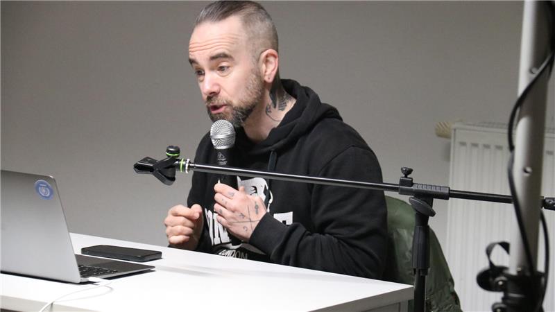Neuer Goslarer Stadtschreiber gesucht Stadtschreiber Hank Zerbolesch bei einer Lesung in den Goslarschen Höfen. Wer wird sein Nachfolger?