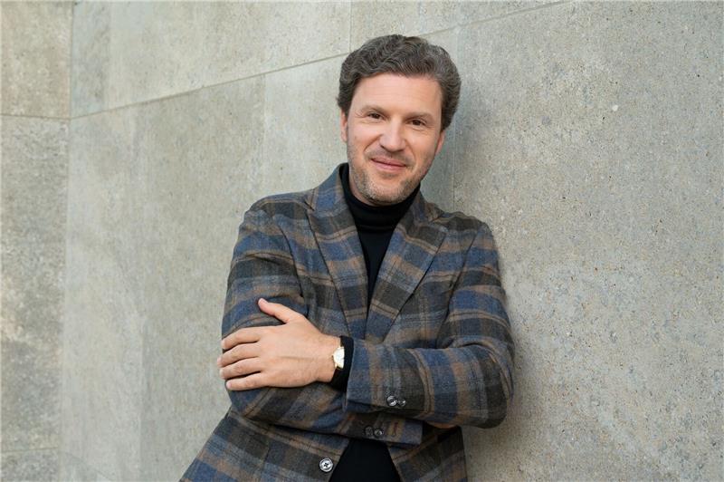 Kotschanowski wird Chefdirigent der NDR Radiophilharmonie Stanislav Kochanovsky übernimmt ab der Spielzeit 2024/25 die Position des Chefdirigenten der NDR Radiophilharmonie.