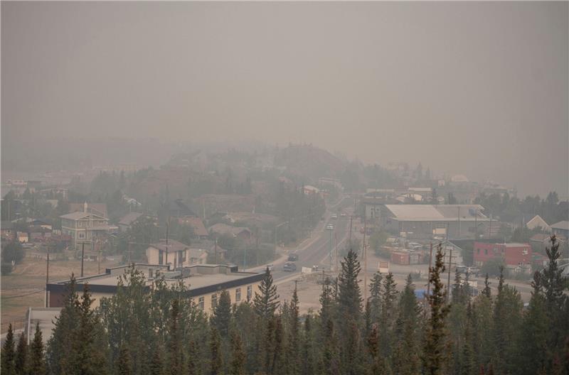 Waldbrände in Kanada: Gebietshauptstadt wird evakuiert Starker Rauch von nahe gelegenen Waldbränden über dem Himmel von Yellowknife.