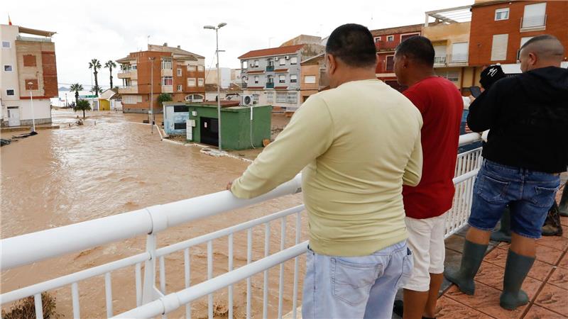 Überschwemmungen nach heftigen Regenfällen in Südostspanien Starker Regen hat in Südostspanien zu Überschwemmungen geführt.