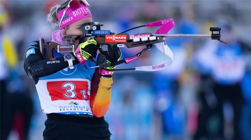 Biathletinnen feiern zweiten Staffelsieg nacheinander Stefanie Scherer kommt aus dem IBU-Cup und feiert einen Staffelsieg in der A-Liga.