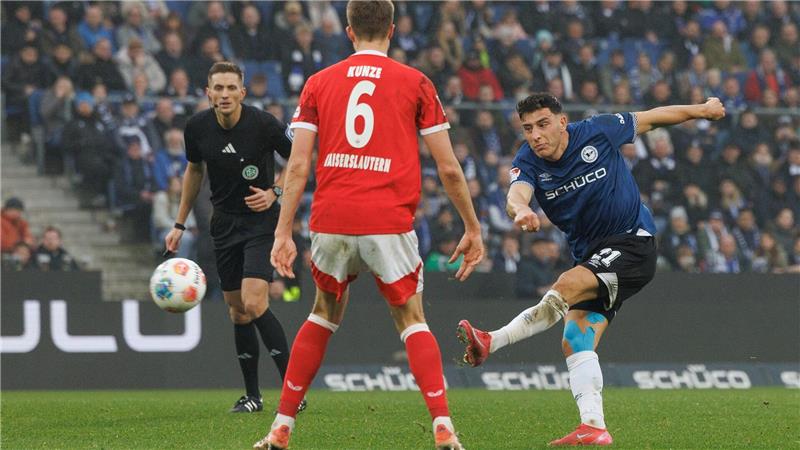 Nullnummer in Bielefeld – FCK bleibt auswärts schwach Stefano Russos Distanzschuss landete nur an der Latte.