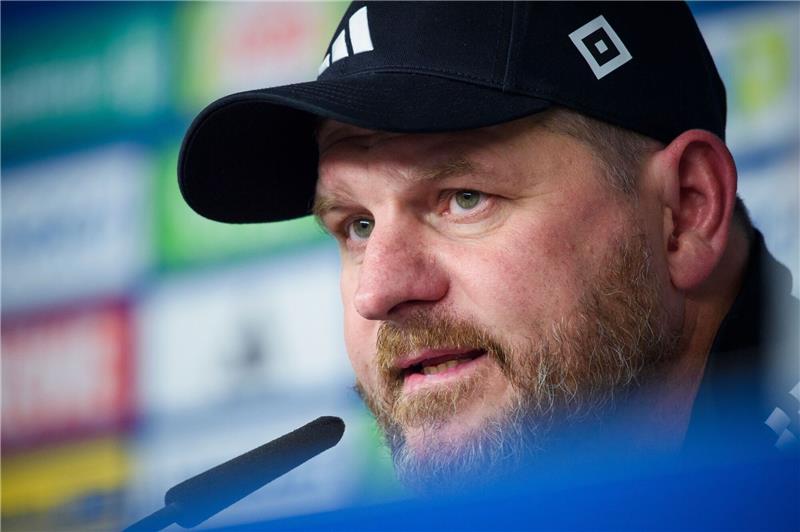 HSV-Trainer Baumgart begrüßt Investoren-Stopp Steffen Baumgart hält die Ausbildung von Talenten für wichtiger als milliardenschwere Geldsummen.