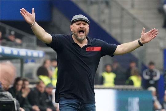Steffen Baumgart rechnet mit seinen Kritikern ab.