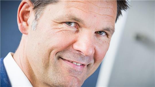 Steffen Krach will den Abwärtstrend seiner SPD als Spitzenkandidat in Berlin stoppen.