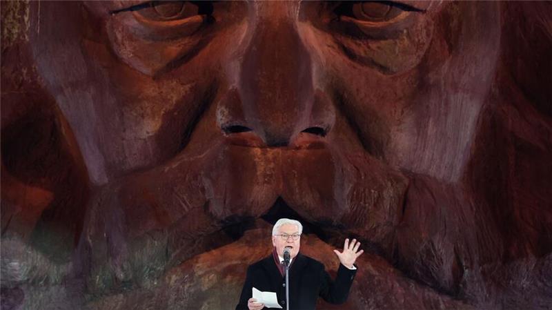 Marx, Munch und viele Macher: Chemnitz ist Kulturhauptstadt Steinmeier: „Von Chemnitz kann in diesem Jahr das Signal eines neuen Miteinanders ausgehen.“