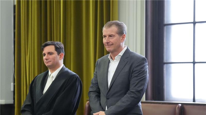 „Erschütternde Aufnahmen“ - Audiodateien im Block-Prozess Stephan Hensel, der Vater der Kinder, ist im Prozess gegen seine Ex-Frau Christina Block Nebenkläger.