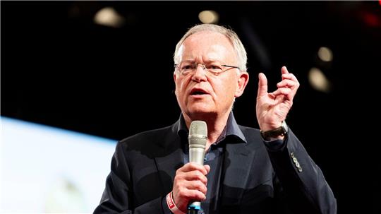 Stephan Weil legte sein Amt als niedersächsischer Ministerpräsident vor rund einem Jahr nieder. (Archivbild)