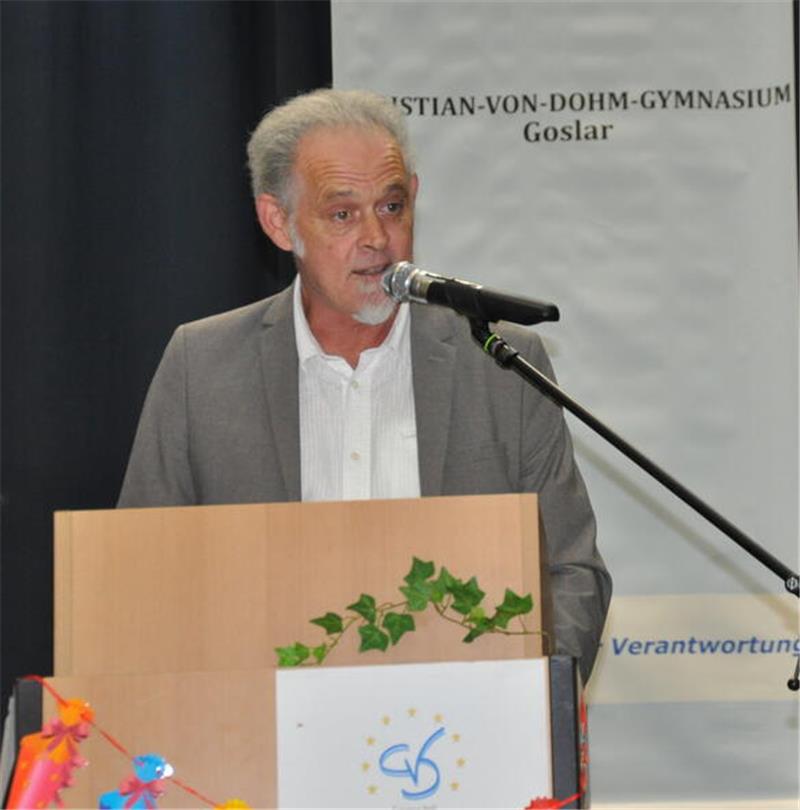 Stolz auf die Entwicklung der Schülerzahlen: Unter der Ägide von Martin Ehrenberg steigen sie von gut 500 auf rund 830.