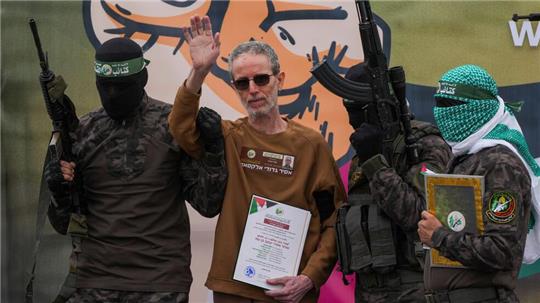 Stopp der Geisel-Freilassungen und Faktor Trump - wie steht es um die Waffenruhe im Gazastreifen?