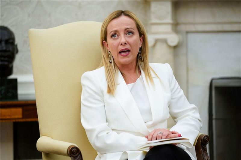 Italien streicht Hunderttausenden Bürgern Sozialhilfe Streicht knapp 170.000 Haushalten in Italien die Sozialhilfe ersatzlos: Ministerpräsidentin Giorgia Meloni.