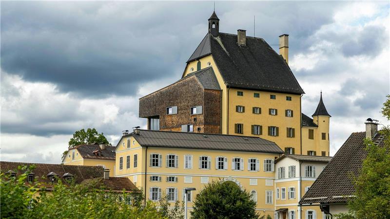 Betagte Nonnen besetzen ehemaliges Kloster in Österreich Streit um das Kloster Goldenstein nahe der bayerischen Grenze.