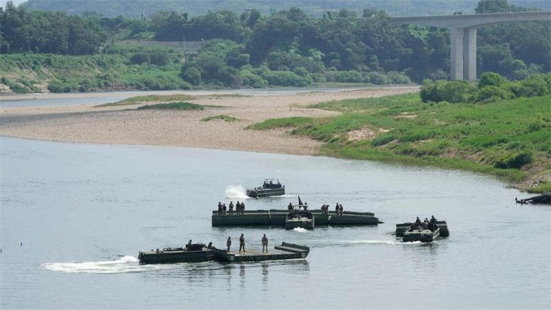 Nordkorea nennt US-Manöver trotz Kürzung „provokativ“ Streitkräfte beider Länder halten derzeit nahe der Grenze zu Nordkorea ihre jährliche Militärübung ab. (Archivbild)