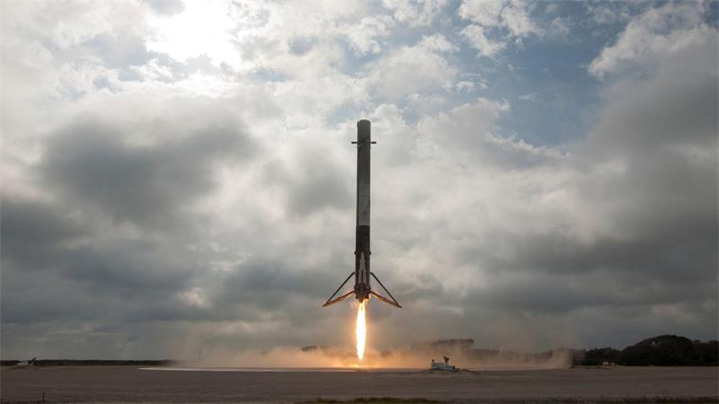 Wiederverwendbare Rakete: China fängt erstmals Stufe auf Stufen von „Falcon 9“-Trägerraketen können schon seit Jahren sicher landen. (Archivbild)
