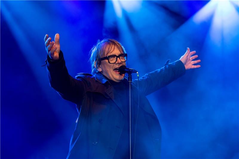 Paul-Lincke-Ring 2024 geht an Sven Regener Sven Regener wird Hahnenklees Paul-Lincke-Ring-Träger 2024. Der in Berlin lebende gebürtige Bremer schreibt seine deutschsprachigen Songs selbst und ist Frontmann der Band Element of Crime. Foto: Gateau/dpa