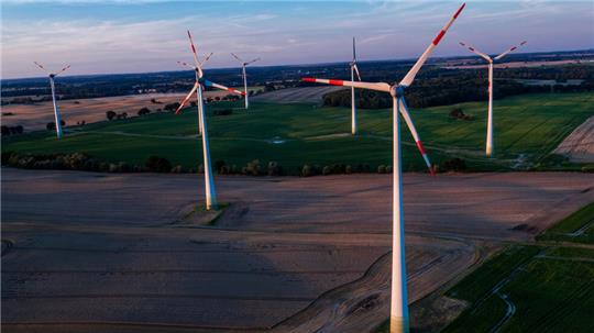 Symbolbild: Hat der Energiepark bei Harlingerode jetzt überhaupt noch eine Chance? Die Entscheidung darüber ist jetzt ein weiteres Mal vertagt worden.