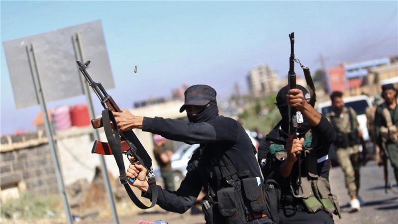 Syrische Sicherheitskräfte sind nach tagelangen Kämpfen zwischen unterschiedlichen bewaffneten Gruppen in der Region in der Stadt Sweida im Süden Syriens im Einsatz. 