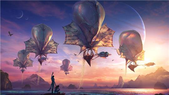 Mehrere große, ballonartige Luftschiffe schweben bei Sonnenuntergang über dem Meer, im Vordergrund stehen zwei Personen am Ufer.