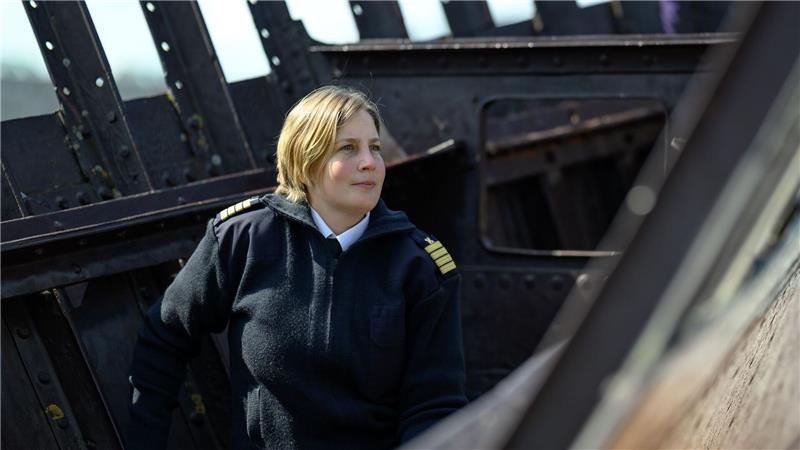 Taalke Middents steuert Containerschiffe um die halbe Welt Taalke Middents erste Seereise auf einem Frachter führte sie in die Karibik.