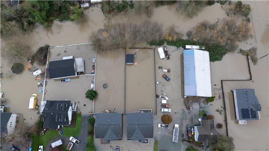 Tagelange Regenfälle hatten heftige Überschwemmungen im Bundesstaat Washington an der US-Westküste ausgelöst.