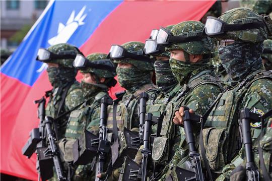 Taiwanesische Soldaten nach einer Bereitschaftsübung in Kaohsiung.