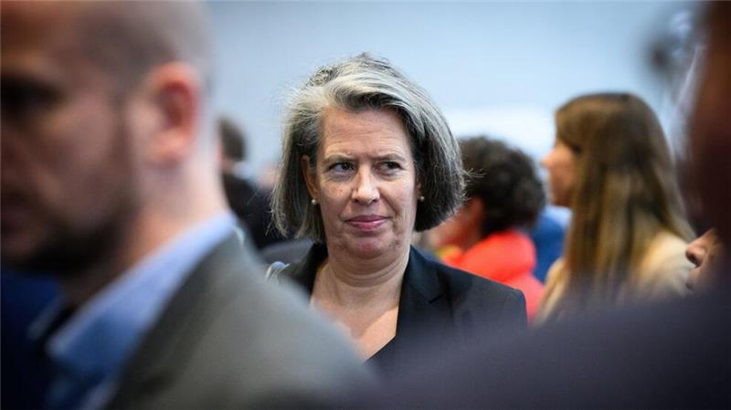 Tamara Zieschang (CDU), ist Innenministerin von Sachsen-Anhalt. In ihrem Bundesland lag das Personenpotenzial im Phänomenbereich „Verfassungsschutzrelevante Delegitimierung des Staates“ in den Jahren 2022 und 2023 jeweils knapp im dreistelligen Bereich. Im vergangenen Jahr hat sich die Zahl nach bisherigen Informationen weiter verringert.