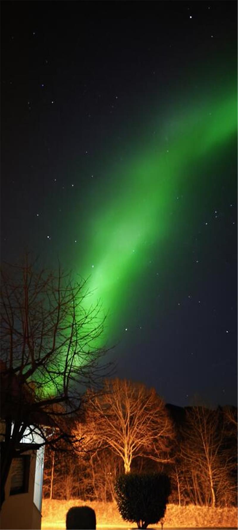 Tanja Oelkers aus Hahausen freut sich darüber die Polarlichter nicht nur im Urla...