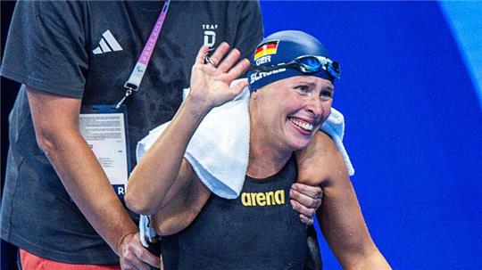 Tanja Scholz holt das erste Gold für das deutsche Paralympics-Team.