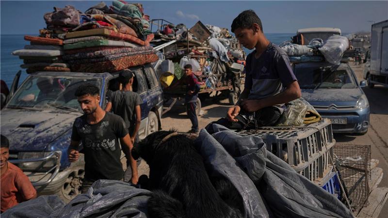 Tausende Zivilisten fliehen angesichts der neuen israelischen Bodenoffensive.