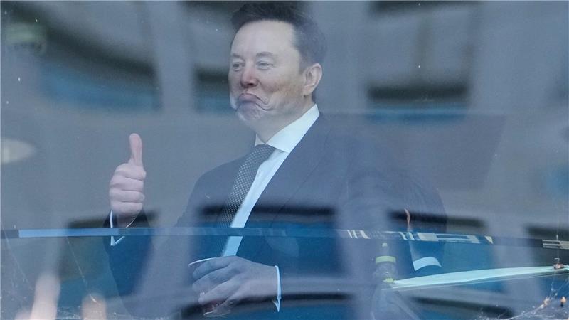 Tech-Milliardär Elon Musk wurde als Zeuge im Prozess um seine Klage gegen OpenAI-Mitgründer Sam Altman befragt.