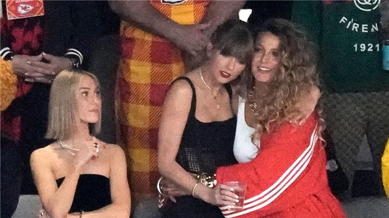 US-Medien: Blake Lively muss Taylor-Swift-Chats vorlegen Teilerfolg für Justin Baldoni im Rechtsstreit mit Blake Lively: Baldoni bekommt Zugriff auf ausgewählte Nachrichten zwischen Lively und Superstar Taylor Swift. (Archiv)