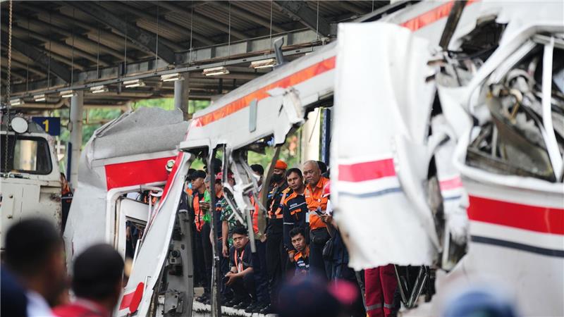 Teilweise waren Waggons nach dem Aufprall ineinander verschmolzen.