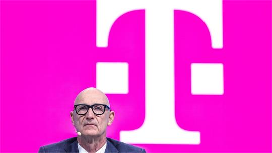 Telekom-Chef Tim Höttges: „KI verändert die Telekom von Grund auf.“ (Archivbild)