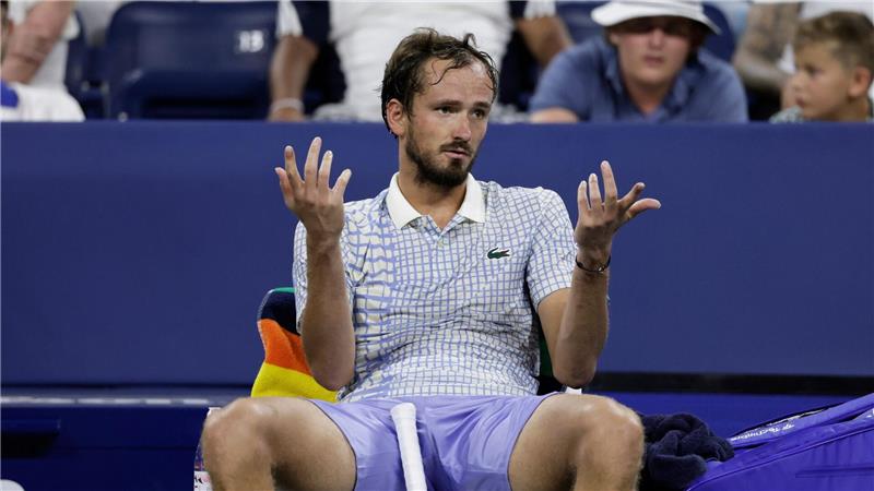 Einsamkeit, Hetze, Druck: Mentale Probleme der Tennisstars Tennisprofi Medwedew entlud bei den US Open seinen ganzen Frust.