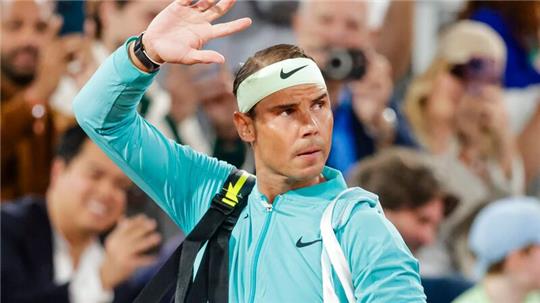 Tennisstar Rafael Nadal lässt die Rasensaison sausen.