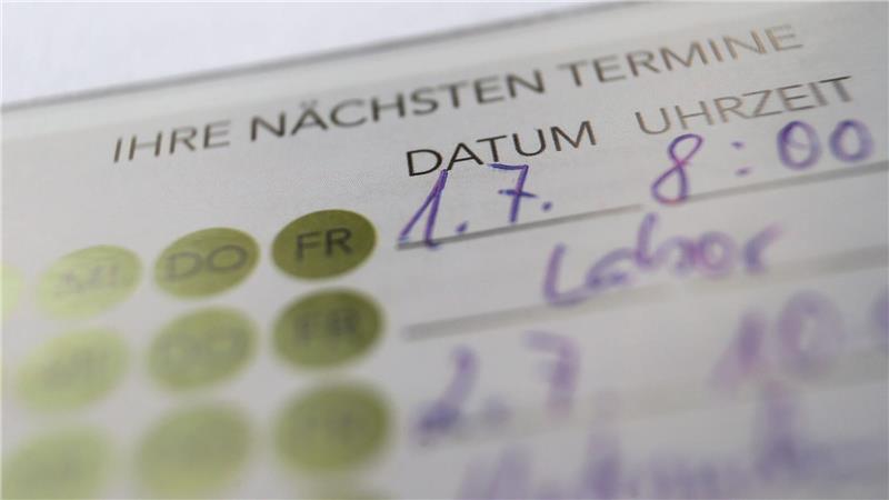 Termine bei Fachärzten bekommen viele Kassenpatienten erst nach Wochen. (Archivbild) 
