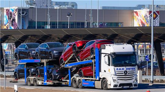 Tesla hatte im vergangenen Jahr mit Absatzrückgängen zu kämpfen. (Archivbild)
