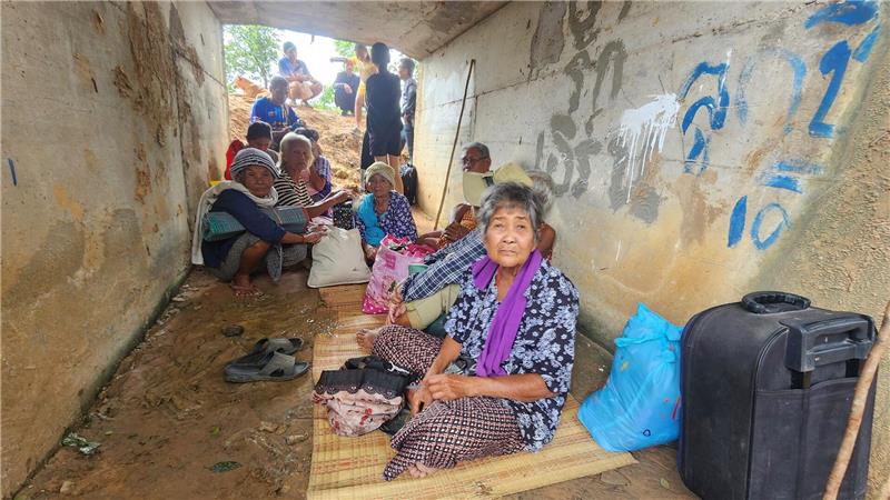 Schwere Kämpfe an Grenze zwischen Thailand und Kambodscha Thailänder in der umstrittenen Region bangen um ihr Leben.