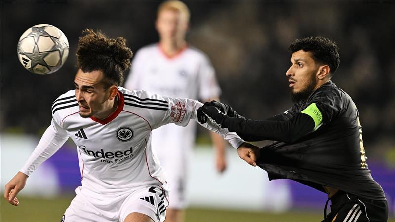 Theate und die Eintracht gaben den Sieg aus der Hand.