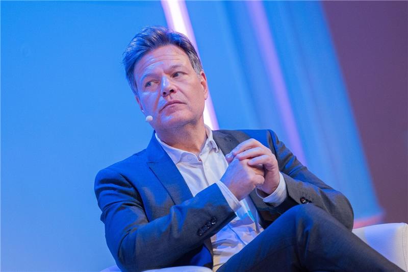 Wirtschaftsminister Habeck reist in die USA Themen von Habecks USA-Reise sollen aktuelle wirtschafts-, energie- und klimapolitische Fragen sein.