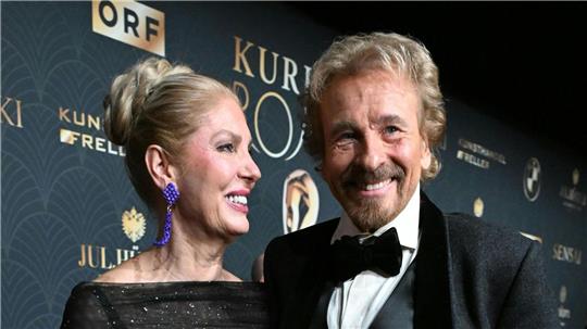 Thomas Gottschalk kam mit seiner Ehefrau Karina zur Romy-Vergabe.