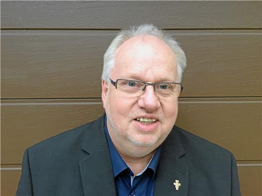 Thomas Mogge wird als Nachfolger von Dirk Jenssen frühestens Ostern in der Katholischen Kirche Nordharz erwartet. Er wird ins Gemeindehaus St. Benno einziehen, das noch auf frische Farbe und mehr wartet. Foto: Privat