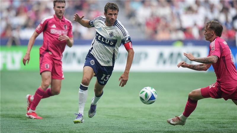 Müller trifft bei Startelf-Debüt spät zum Vancouver-Sieg Thomas Müller entschied in der Nachspielzeit die Partie für die Vancouver Whitecaps.