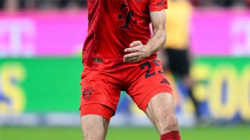 Bayern bleiben auf Meisterkurs und sorgen sich um Kimmich Thomas Müller war als Harry-Kane-Ersatz sehr engagiert.