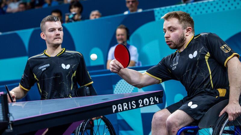 Trotz Silber: Enttäuschung an der Platte - Schäfer Vierter Thomas Schmidberger (l) und Valentin Baus haben bei den Paralympics die Silbermedaille gewonnen.