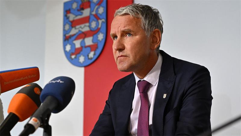 Thüringer BSW-Fraktion zerbricht – Höcke will Neuwahl Thüringens AfD-Fraktionschef Björn Höcke will mit seiner Fraktion einen Antrag auf Auflösung des Landtags stellen. Dafür ist jedoch eine Zweidrittelmehrheit nötig.