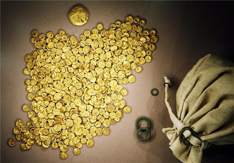 Tief im Boden eingelassen wird im Kelten- und Römermuseum in Manching bei Ingolstadt der keltische Goldschatz ausgestellt.
