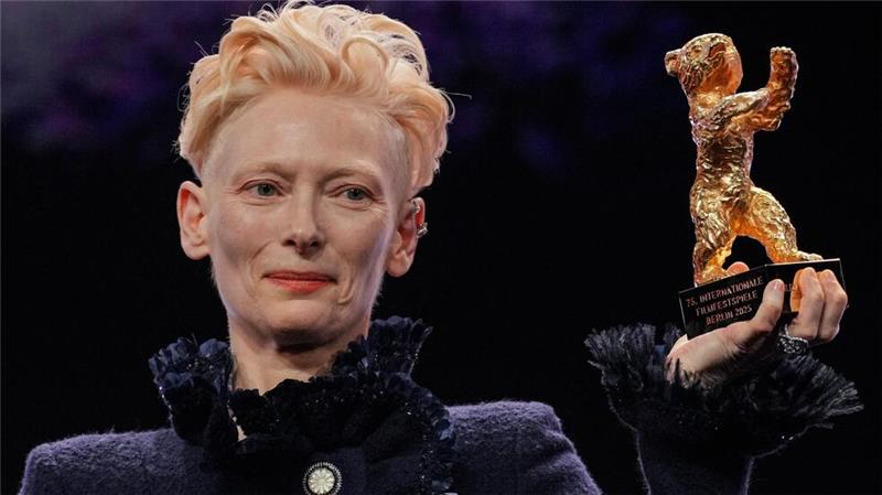 Heiße Rede, kalter Schnee: Berlinale eröffnet Tilda Swinton wird für ihr Lebenswerk geehrt.